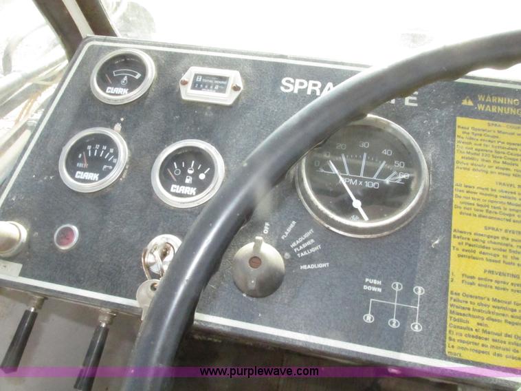 image for item H4643 Melroe Spra-Coupe 220 sprayer