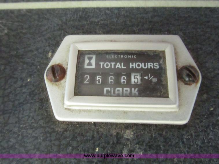 image for item H4643 Melroe Spra-Coupe 220 sprayer