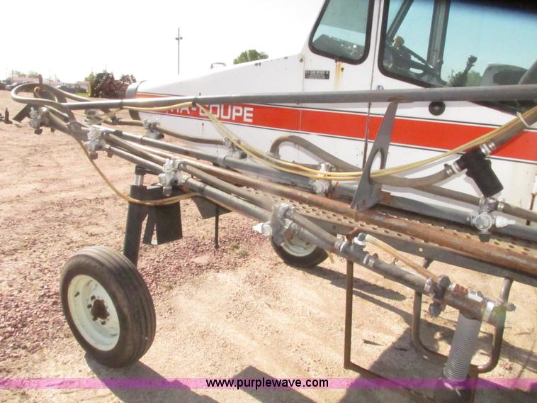 image for item H4643 Melroe Spra-Coupe 220 sprayer