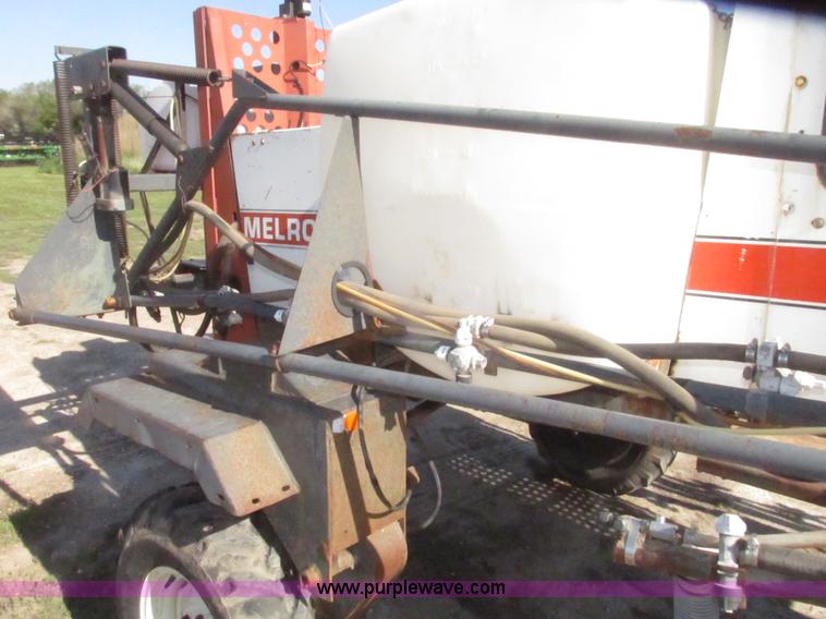 image for item H4643 Melroe Spra-Coupe 220 sprayer