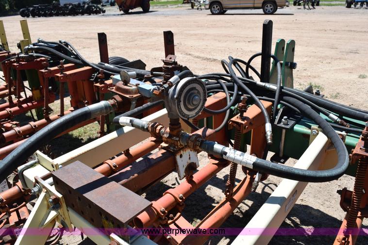 image for item H5066 Hawkins anhydrous applicator with rolling baskets