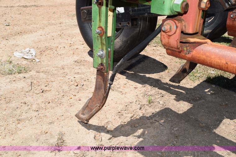 image for item H5066 Hawkins anhydrous applicator with rolling baskets