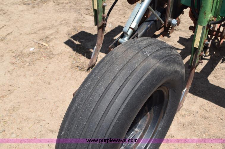 image for item H5066 Hawkins anhydrous applicator with rolling baskets