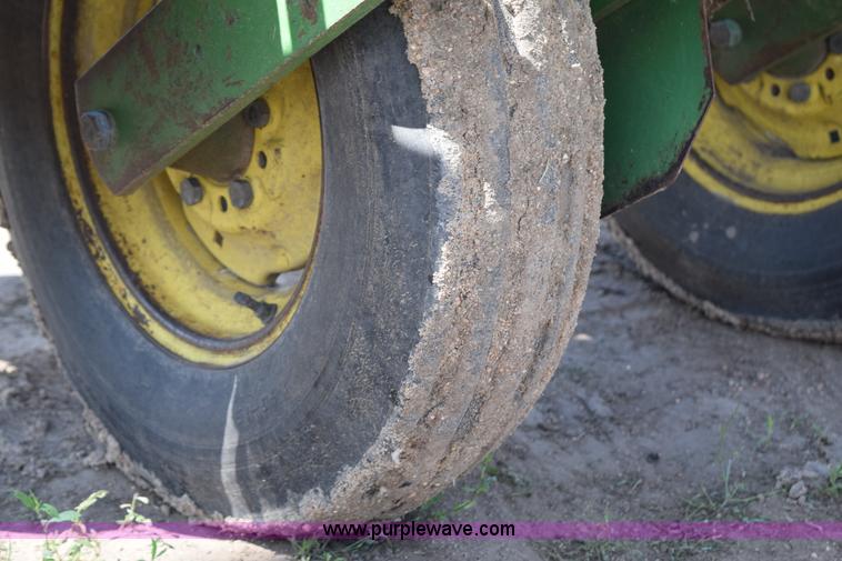 image for item H5068 John Deere 7000 planter