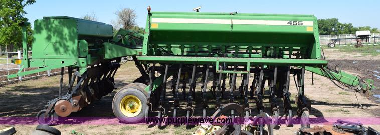 image for item H5069 John Deere 455 grain drill