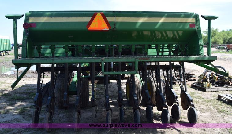 image for item H5069 John Deere 455 grain drill