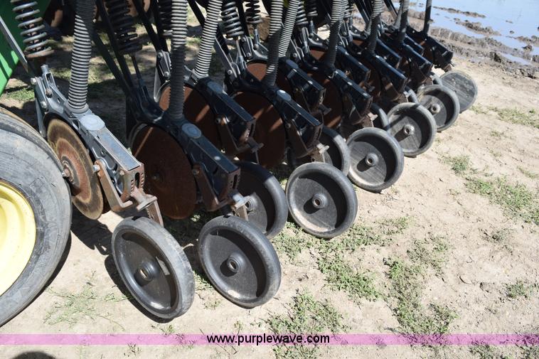 image for item H5069 John Deere 455 grain drill