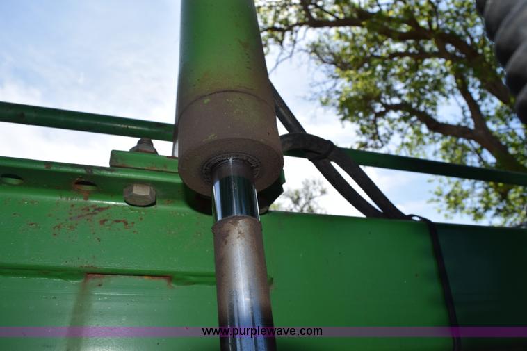 image for item H5069 John Deere 455 grain drill
