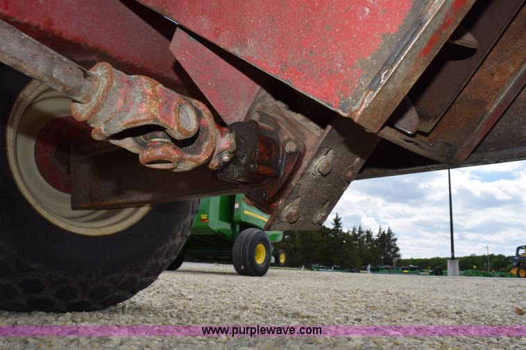 image for item H5096 Brent 320 grain cart