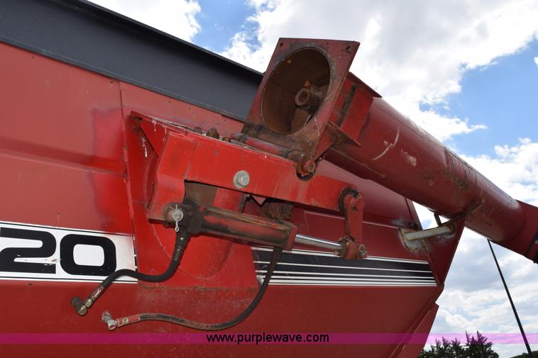 image for item H5096 Brent 320 grain cart