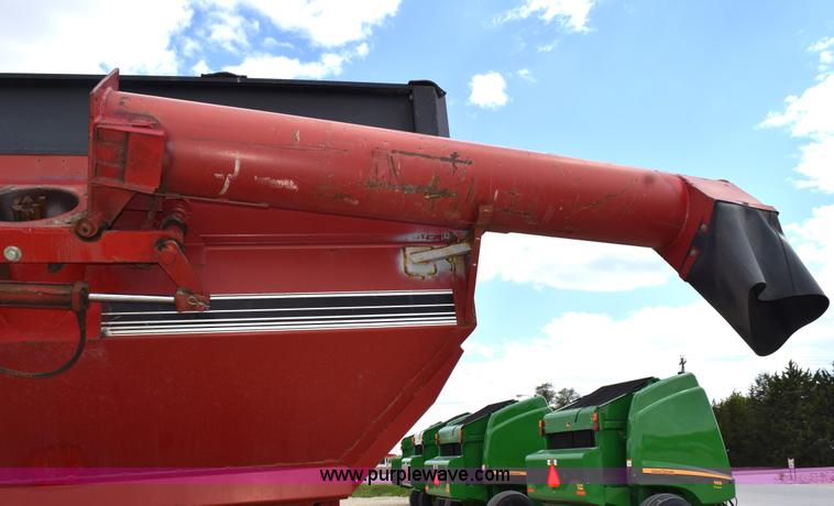 image for item H5096 Brent 320 grain cart