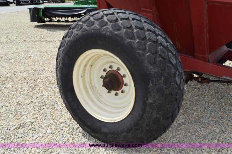 image for item H5096 Brent 320 grain cart