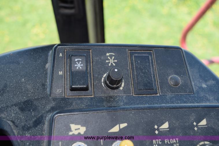 image for item H5100 1998 Case IH 2388 Axial-Flow combine