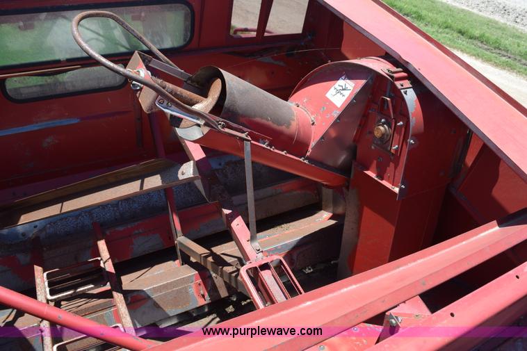 image for item H5100 1998 Case IH 2388 Axial-Flow combine