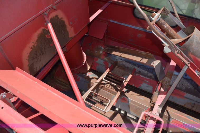 image for item H5100 1998 Case IH 2388 Axial-Flow combine