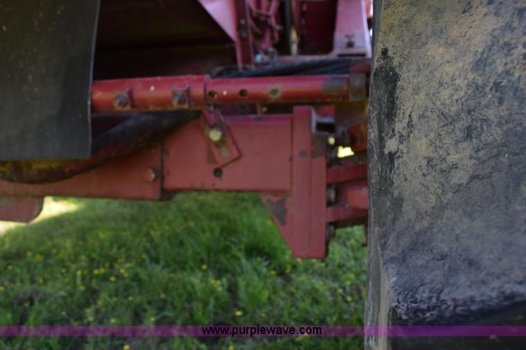 image for item H5100 1998 Case IH 2388 Axial-Flow combine