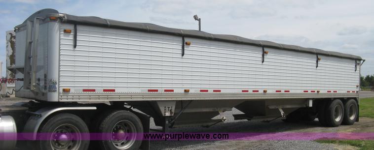 image for item H8552 2009 Timpte Super Hopper hopper bottom trailer