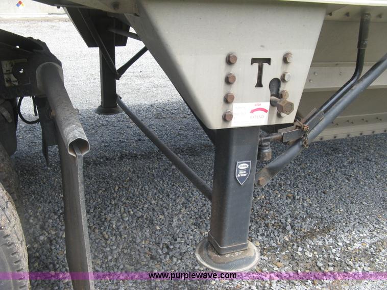 image for item H8552 2009 Timpte Super Hopper hopper bottom trailer
