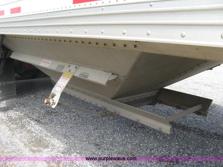 image for item H8552 2009 Timpte Super Hopper hopper bottom trailer