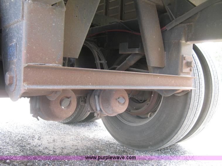 image for item H8552 2009 Timpte Super Hopper hopper bottom trailer