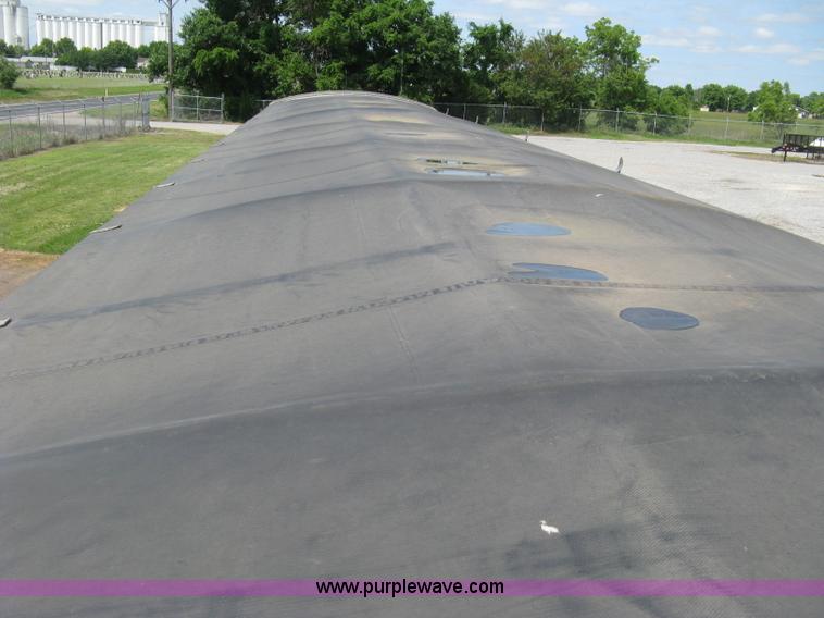 image for item H8552 2009 Timpte Super Hopper hopper bottom trailer