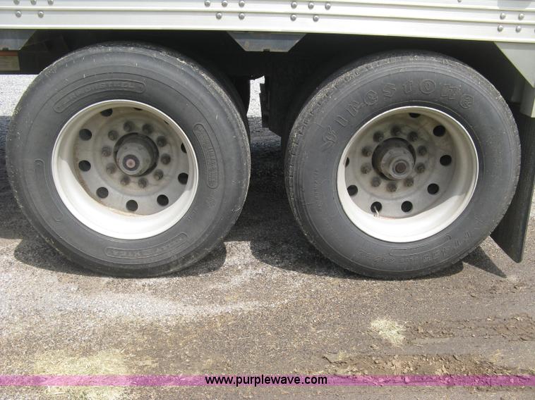 image for item H8552 2009 Timpte Super Hopper hopper bottom trailer
