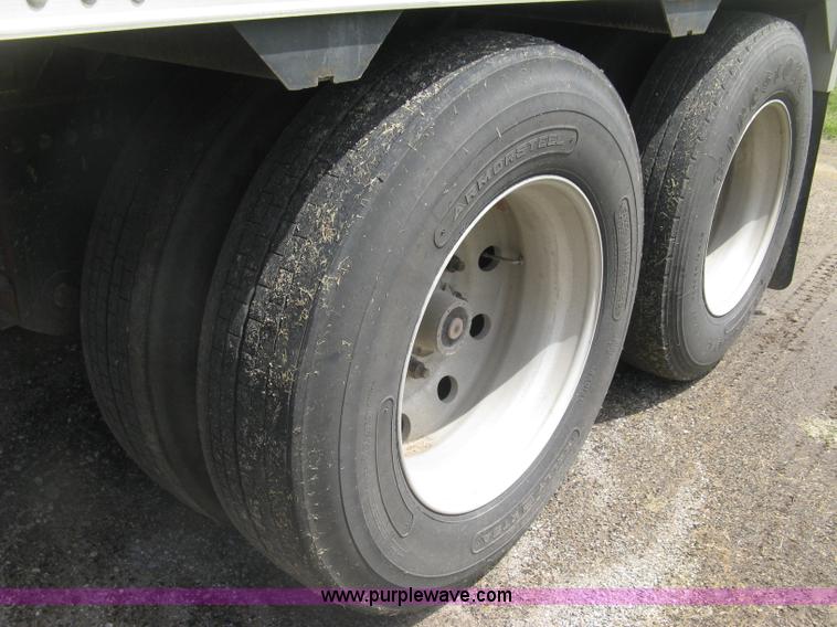 image for item H8552 2009 Timpte Super Hopper hopper bottom trailer