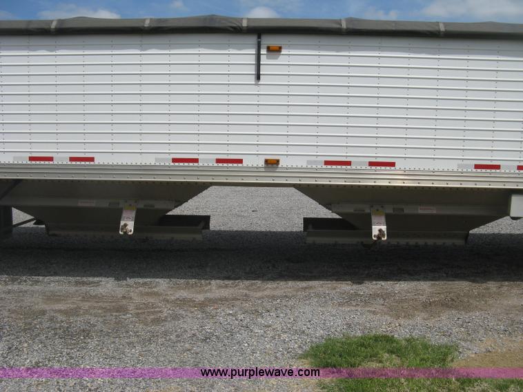 image for item H8552 2009 Timpte Super Hopper hopper bottom trailer