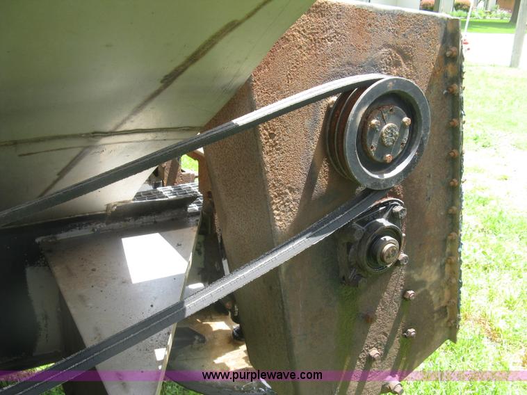 image for item H8554 Adams fertilizer spreader buggy