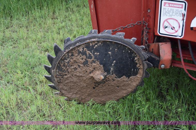 image for item J6640 1994 Case IH 8465A round baler