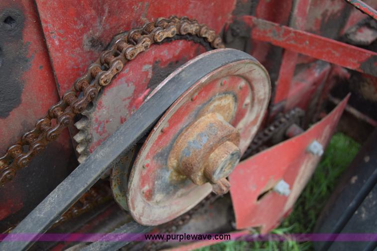 image for item J6640 1994 Case IH 8465A round baler