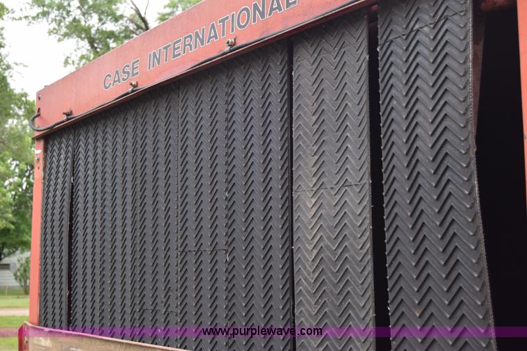 image for item J6640 1994 Case IH 8465A round baler