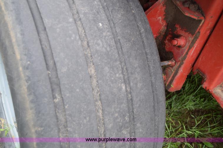 image for item J6640 1994 Case IH 8465A round baler