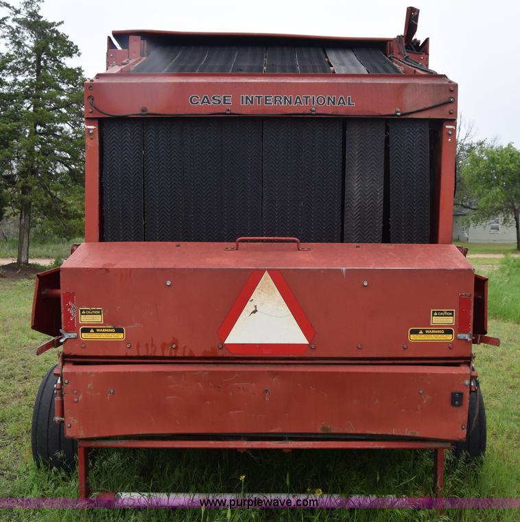 image for item J6640 1994 Case IH 8465A round baler
