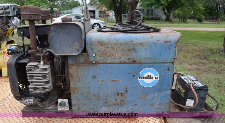 image for item J6641 Miller arc welder/generator