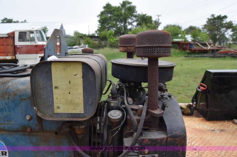 image for item J6641 Miller arc welder/generator