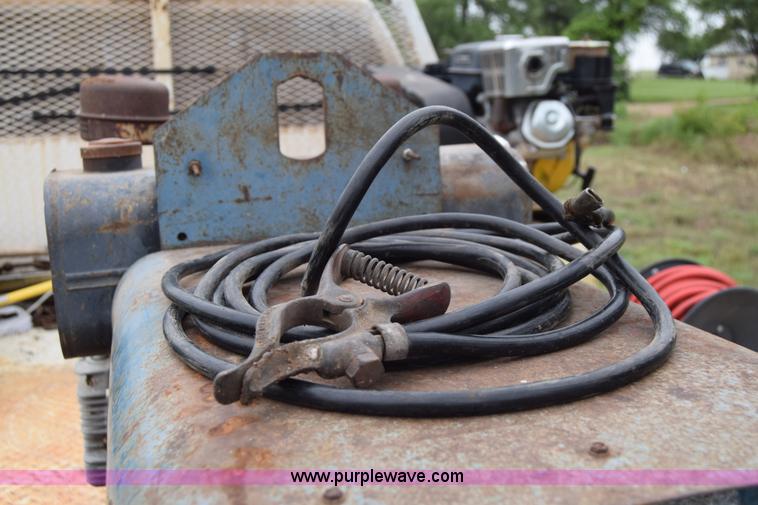 image for item J6641 Miller arc welder/generator