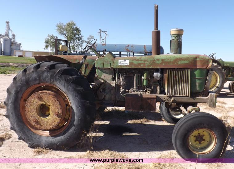 image for item K3930 John Deere 4010 tractor