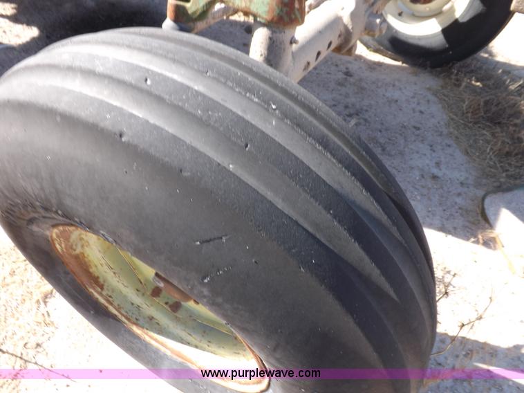 image for item K3930 John Deere 4010 tractor