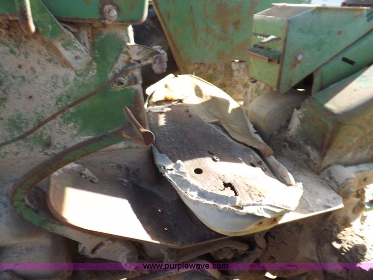 image for item K3930 John Deere 4010 tractor