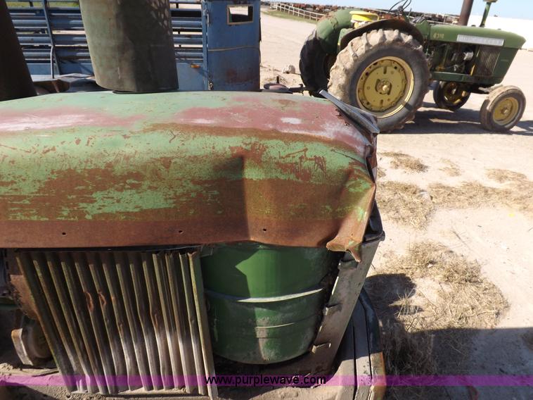 image for item K3930 John Deere 4010 tractor