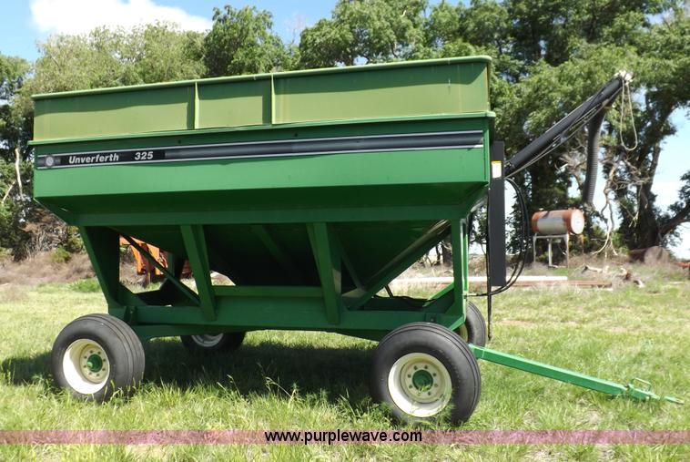 image for item K3931 Unverferth 325 gravity wagon