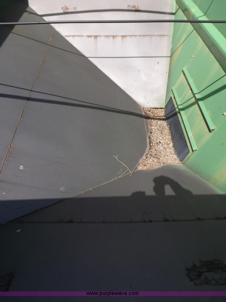 image for item K3931 Unverferth 325 gravity wagon