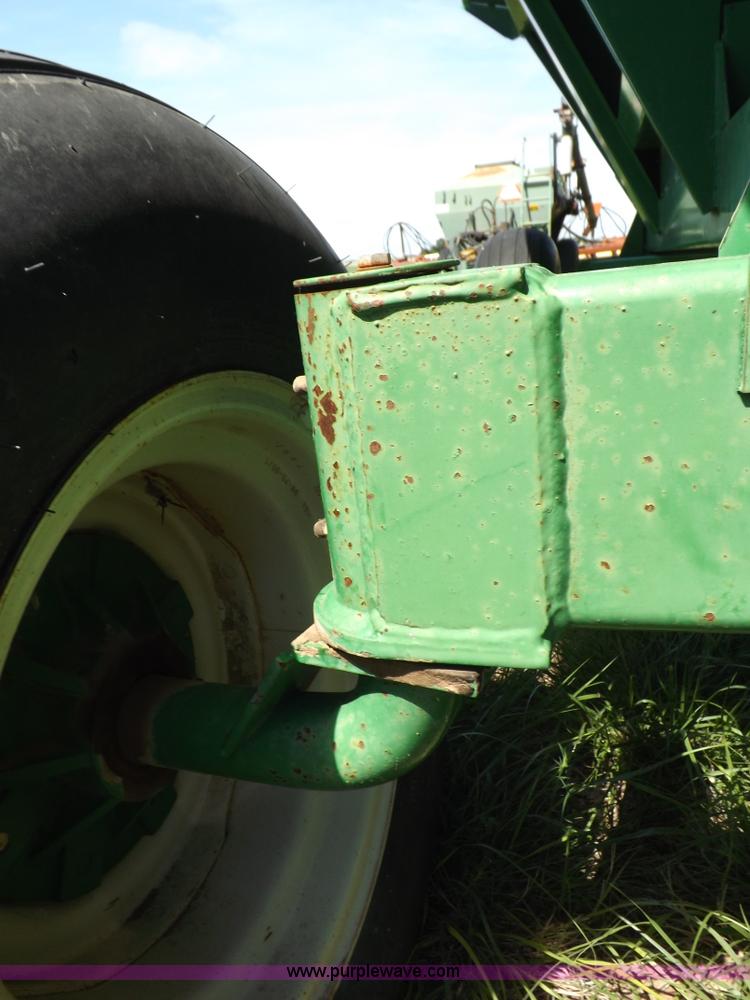 image for item K3931 Unverferth 325 gravity wagon