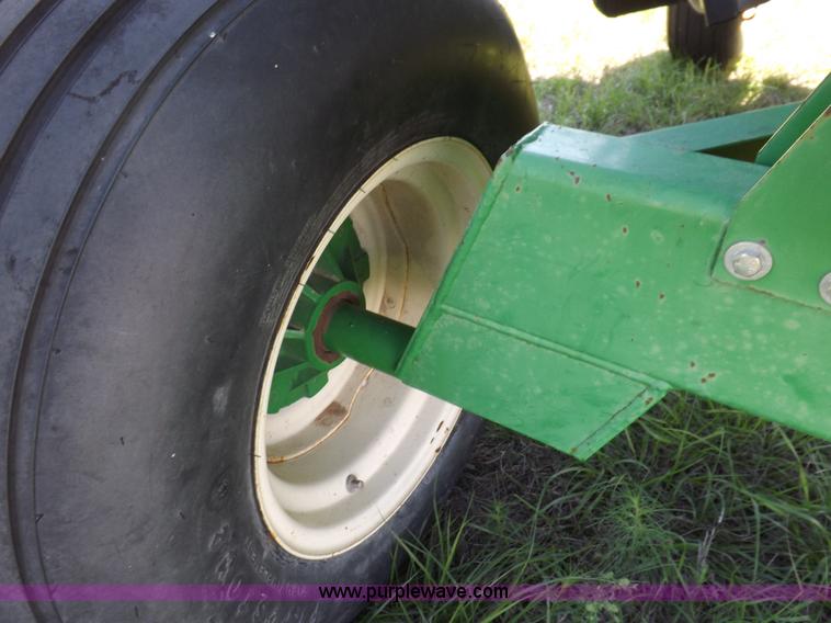 image for item K3931 Unverferth 325 gravity wagon