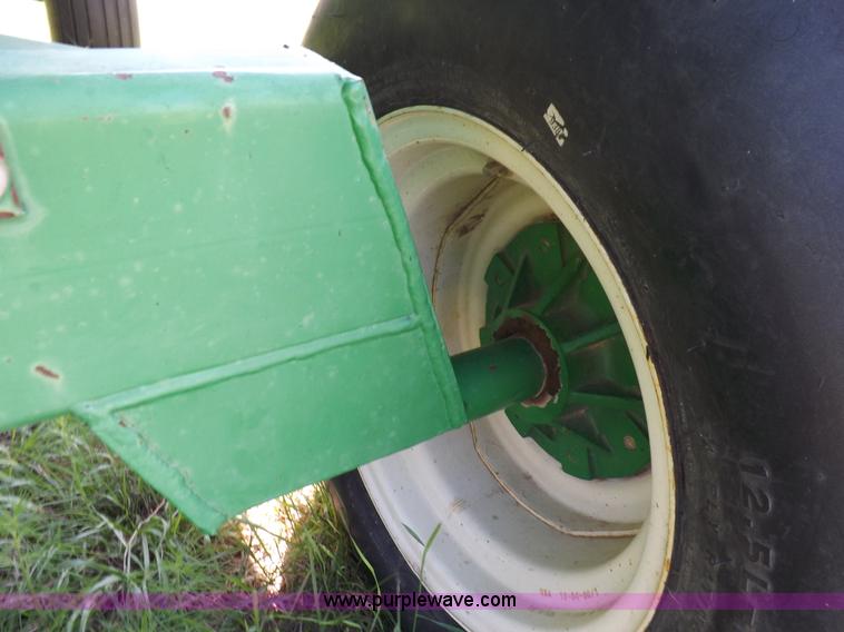 image for item K3931 Unverferth 325 gravity wagon