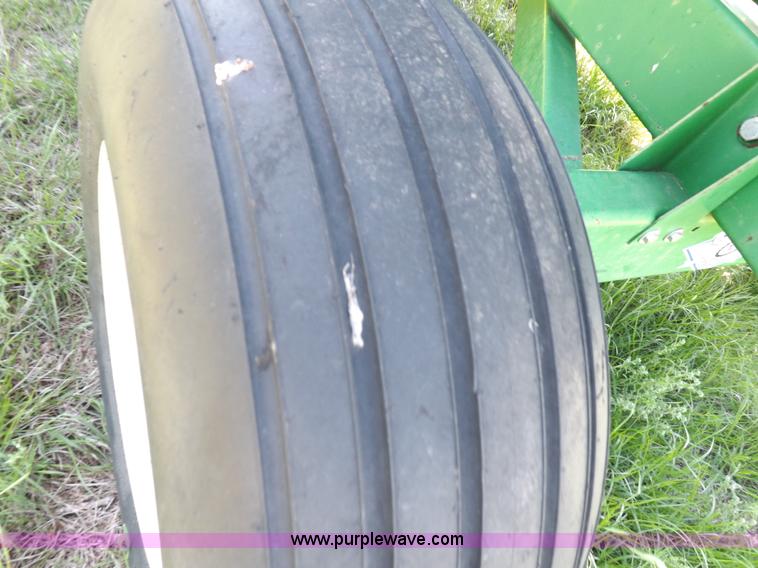 image for item K3931 Unverferth 325 gravity wagon