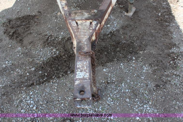 image for item K6775 Willmar 500 fertilizer spreader