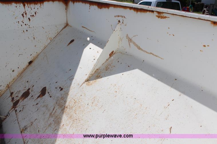 image for item K6775 Willmar 500 fertilizer spreader