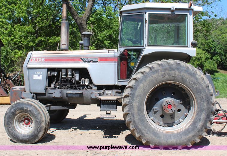 image for item K6875 1982 White 2-135 tractor